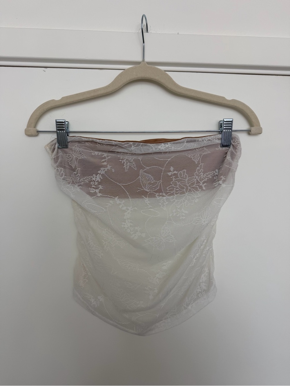 I.AM.GIA Lace Strapless Bandeau in Cream